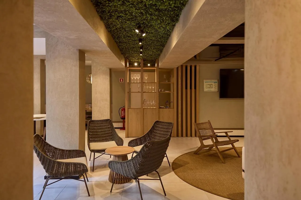 Omid Saldanha Hotel Лиссабон