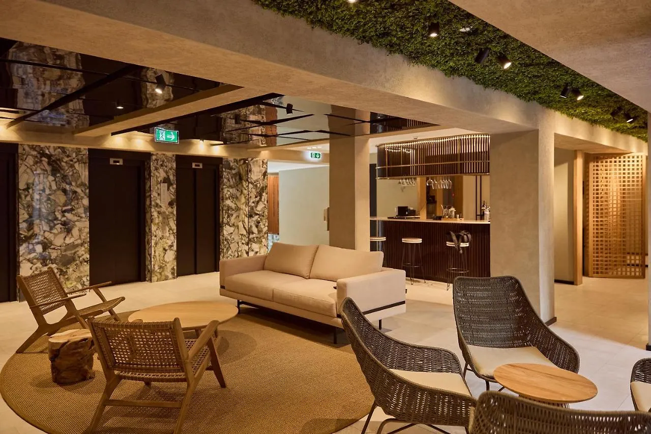 Omid Saldanha Hotel Лиссабон