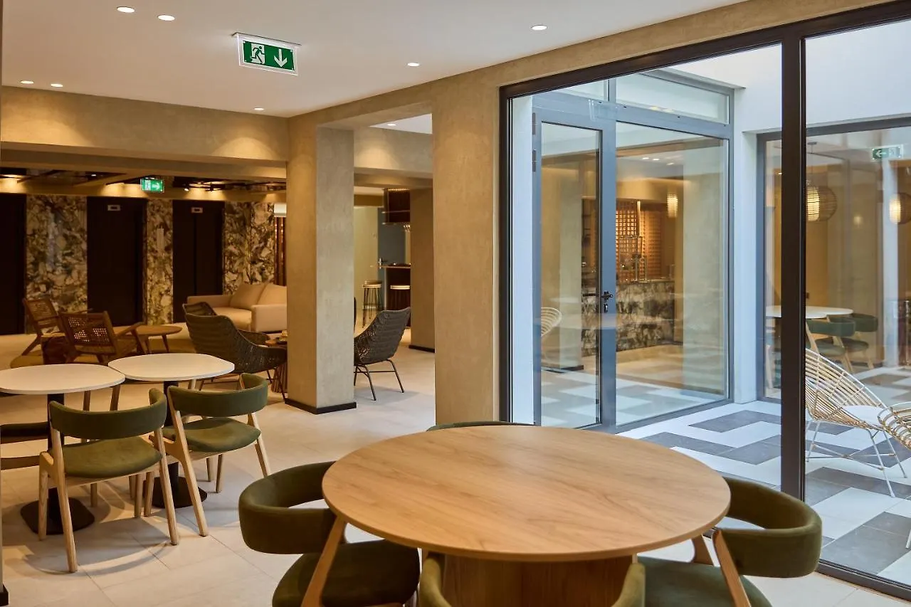 ****  Omid Saldanha Hotel Lisbona Portogallo