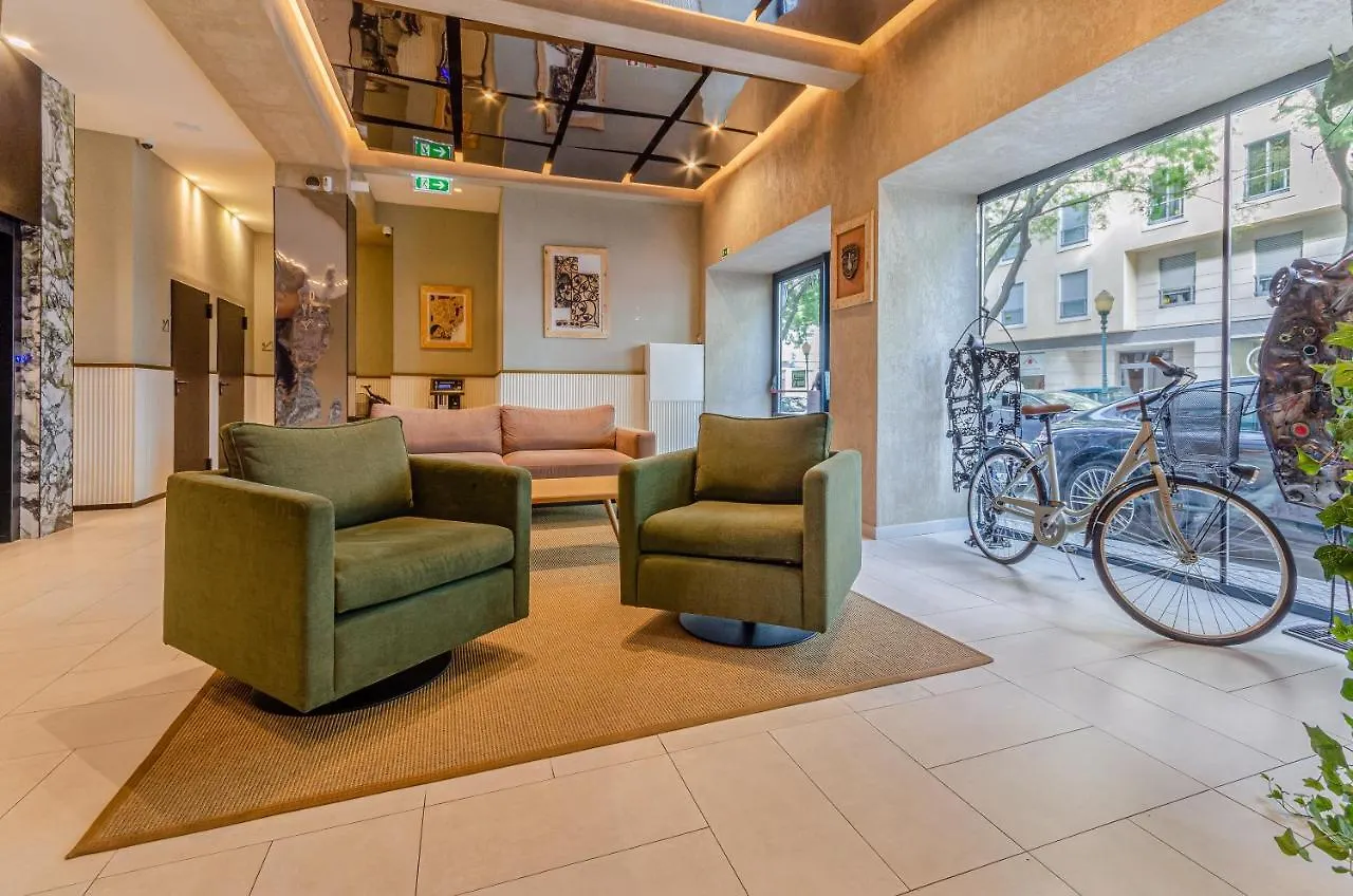Omid Saldanha Hotel Lisbon
